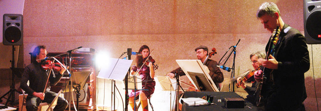 Nick Didkovsky and Sirius String Quartet in concert at ISSUE Project Room, Jan 6, 2007. Photo by Scott Friedlander